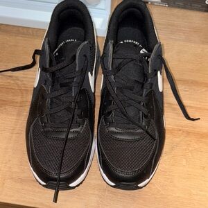 Nike Women’s Airmaxs